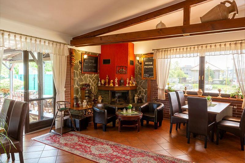 Hotel El Greco Rožnov pod Radhoštěm Екстериор снимка